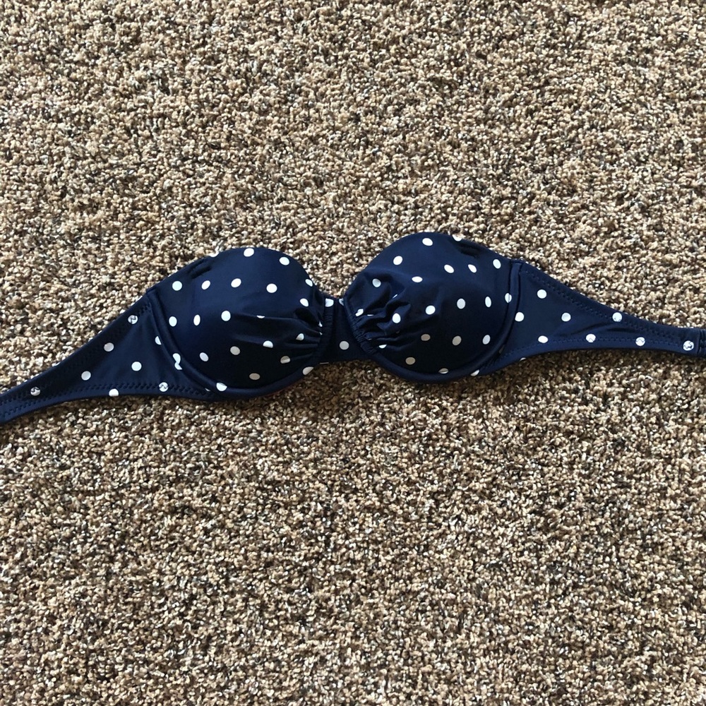 Xhilaration bikini top - small